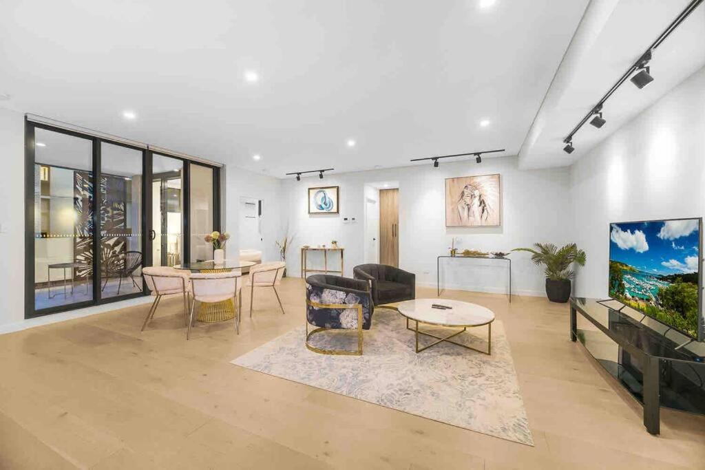 Luxury 3 Bedroom Apartment In Ryde Σίδνεϊ Εξωτερικό φωτογραφία